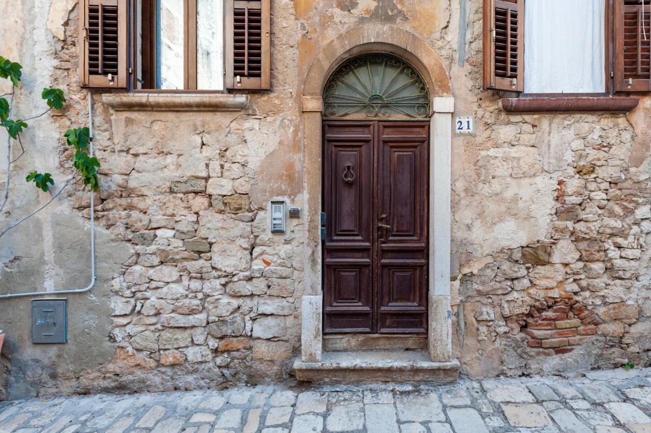 Revera Rooms Rovinj Bagian luar foto